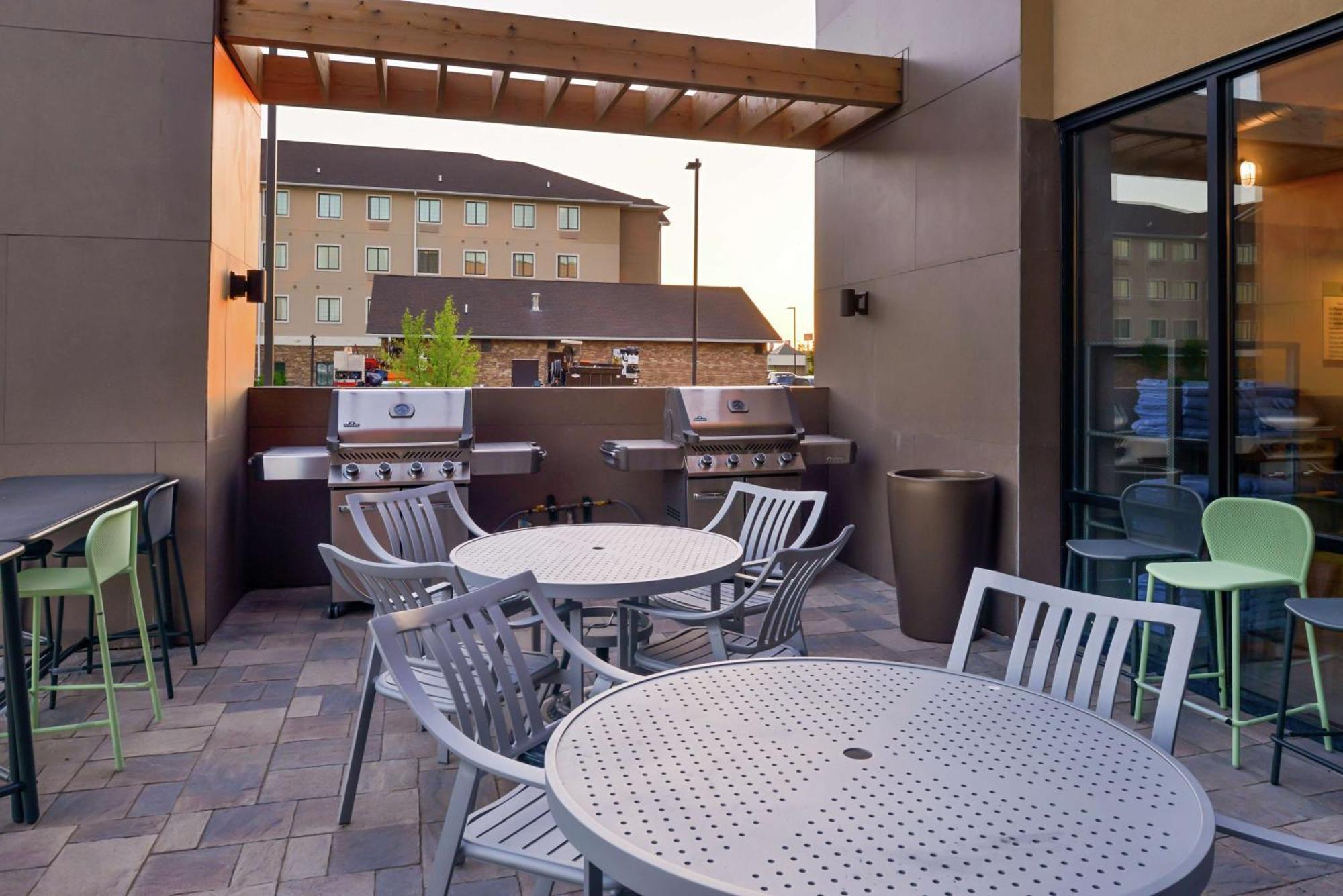 Home2 Suites By Hilton Merrillville Eksteriør billede
